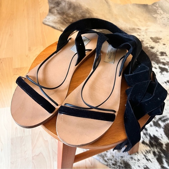 VALENTINO‎ GARAVANI Black Lace Up Leather Trimmed Velvet Sandals Size 36.5 - Picture 3 of 9